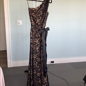 Floor length nice dress with black lace overlay